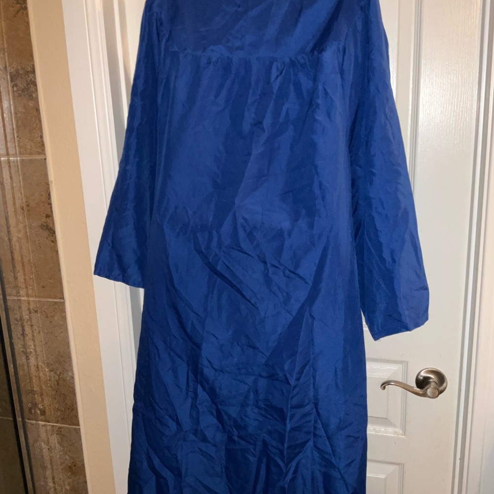 Graduation Gown - Picture 2 of 3